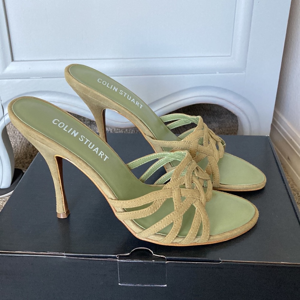 Colin Stuart NWOB Suede Leather Stilettos Sandal pale olive green size 7.5 SEXY